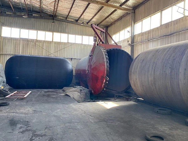 Heavy-Duty Inflatable Fenders For Boats Yacht Sailboats